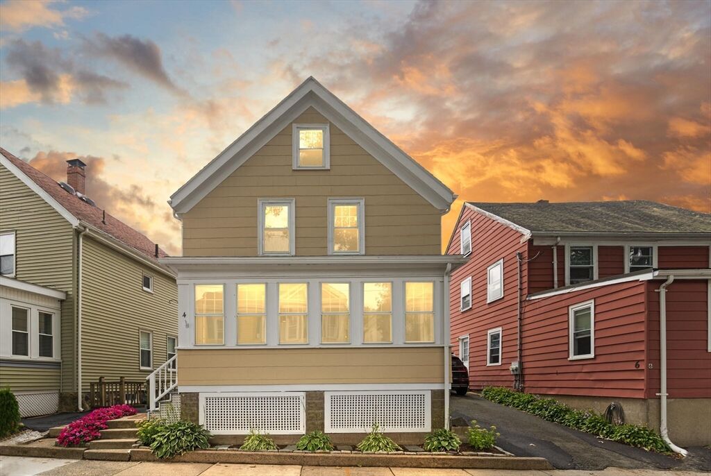 Property Photo:  4 Fayette St  MA 01915 