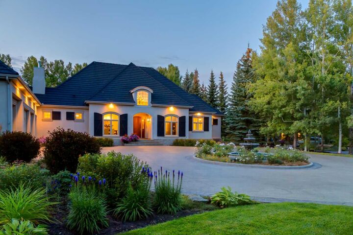 Property Photo: 111 Aspen Green AB T3Z 3B9