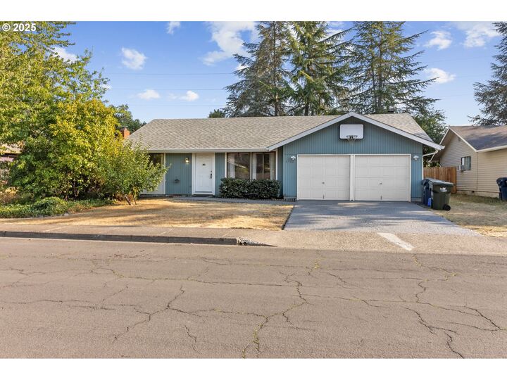 3702 Peppertree Dr  Eugene OR 97402 photo