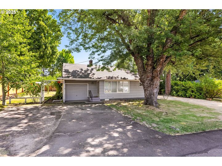 Property Photo: 11600 SW 91st Ave OR 97223