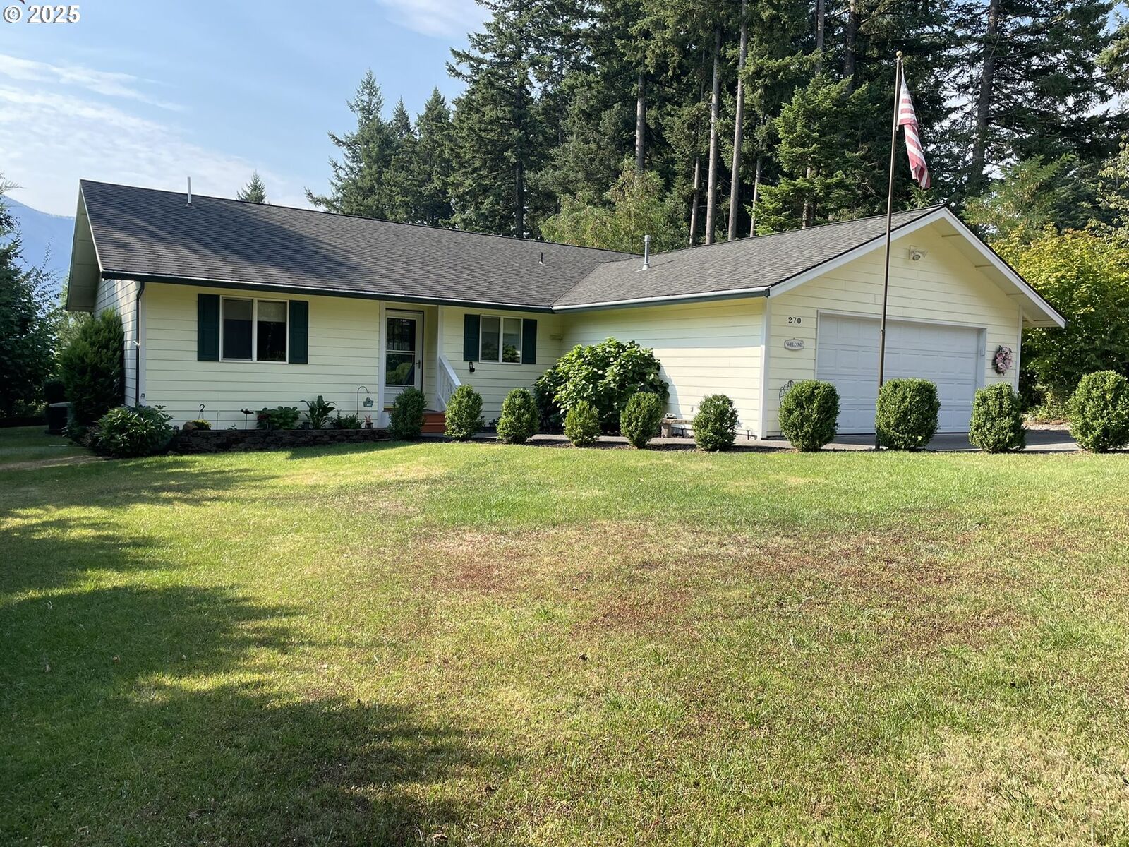 Property Photo: 270 NW Bulldog Dr WA 98648