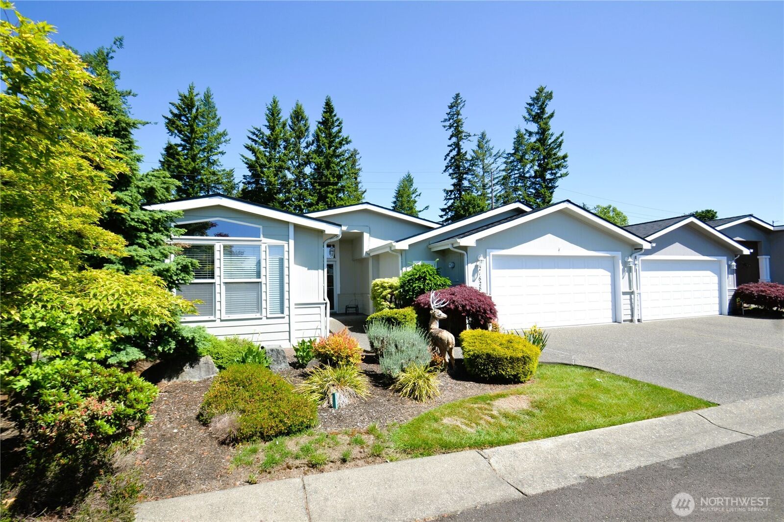 Property Photo: 21628 SE 272nd Place 138 WA 98038