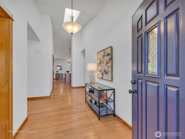 Property Photo:  4210  157th Place SE  WA 98012