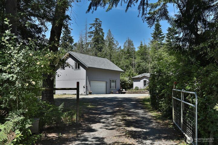 1677  Lancaster Road  Freeland WA 98249 photo