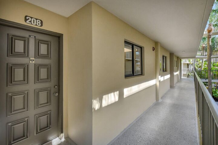 Property Photo: 5340 Las Verdes Circle 208 FL 33484
