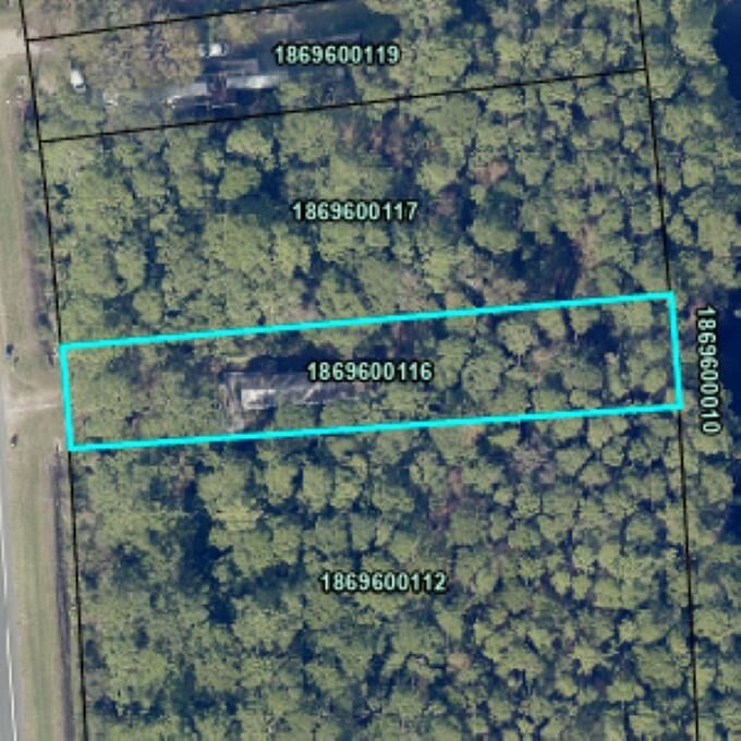 Property Photo: 9160 US Highway 1 FL 32086