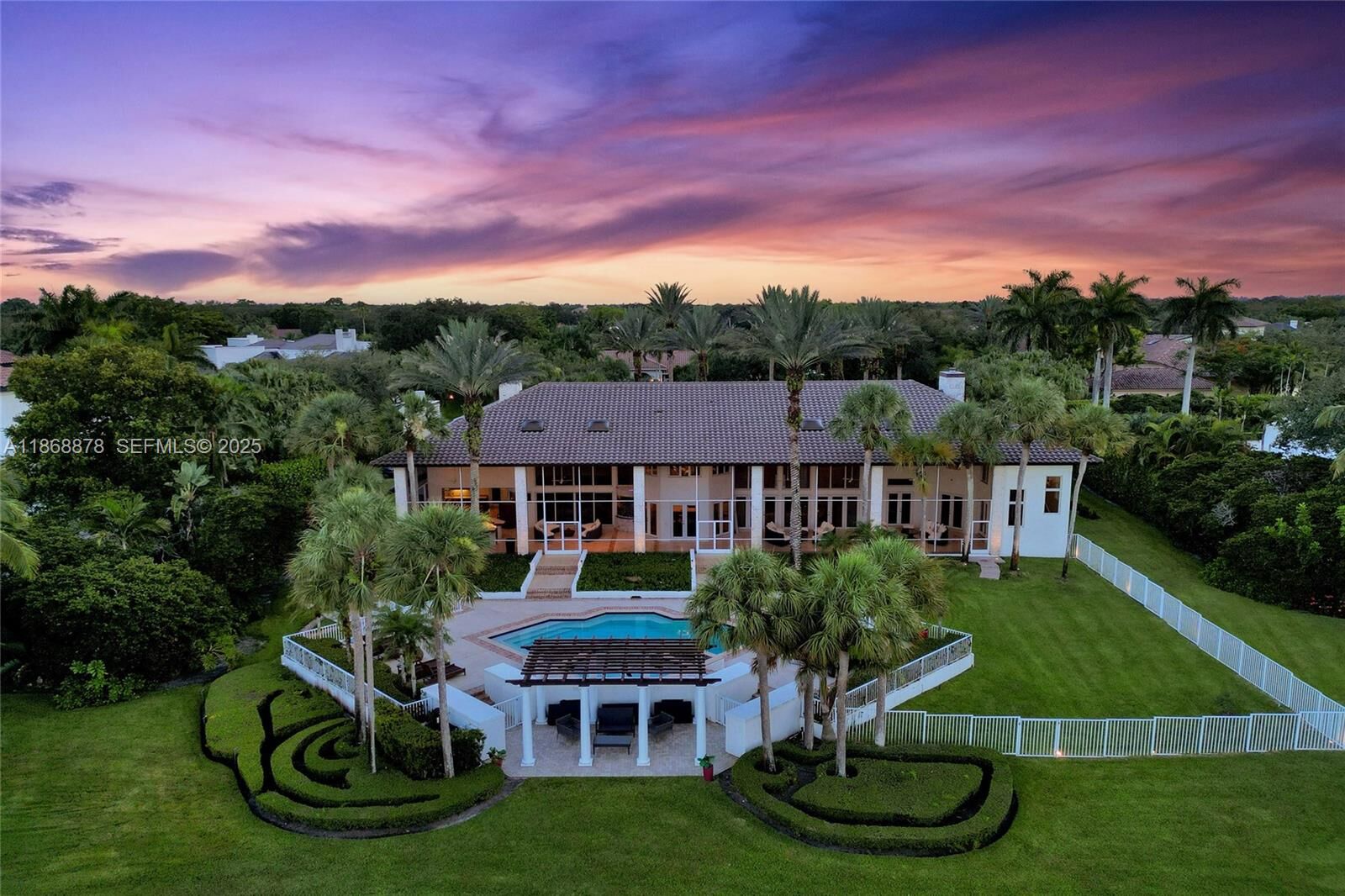 Property Photo: 2950 Surrey Lane FL 33331