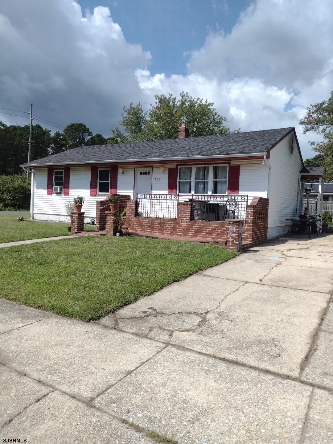 Property Photo:  200 Gray Ave  NJ 08234 