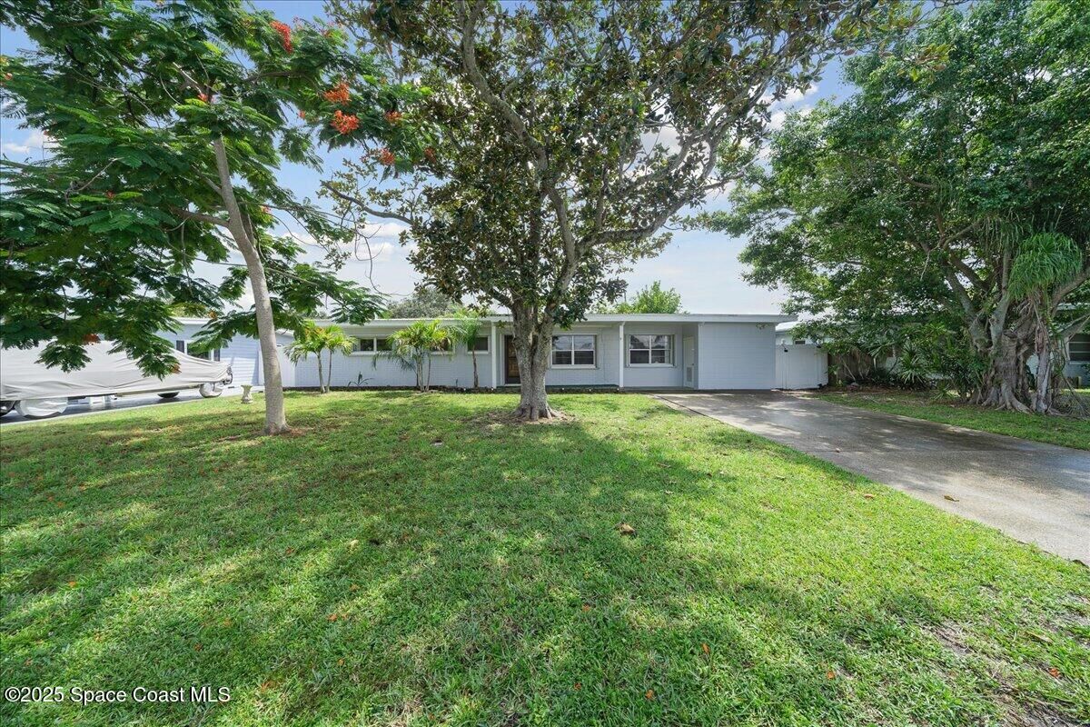 Property Photo: 255 Birch Avenue FL 32953