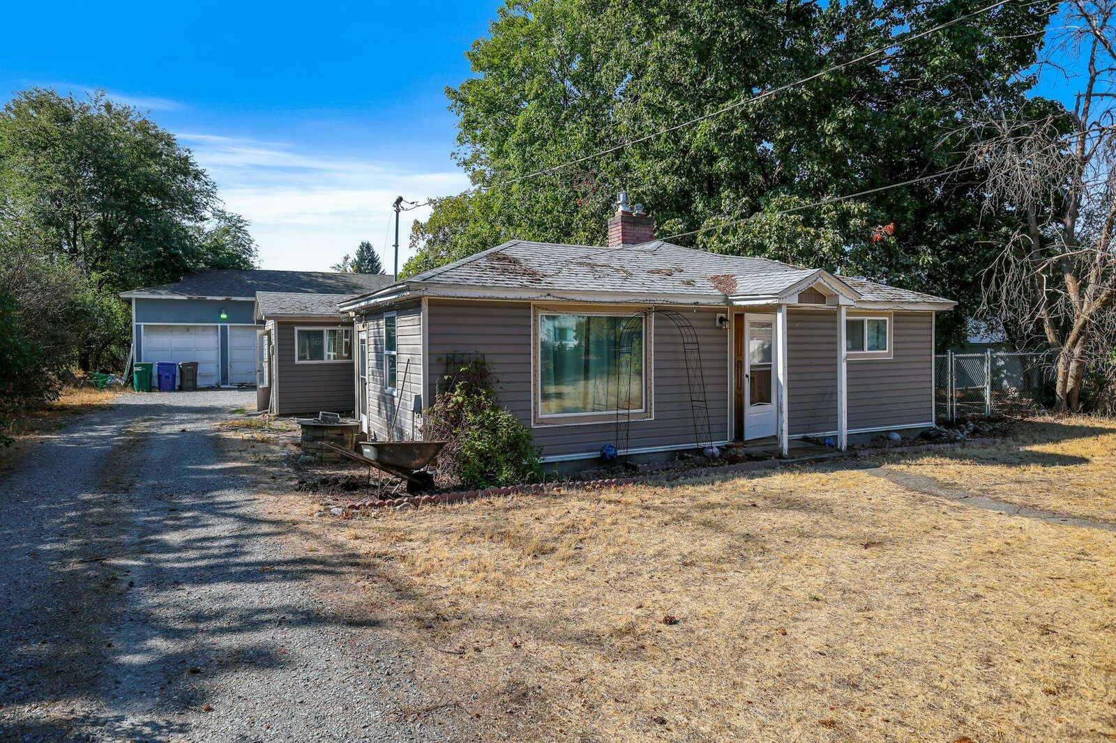 Property Photo:  11722 E Valleyway Ave  WA 99206 