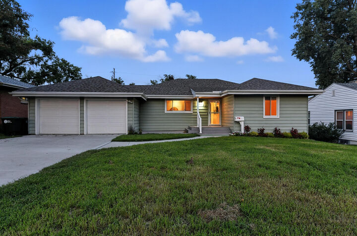 533 N 72nd  Avenue  Omaha NE 68114 photo