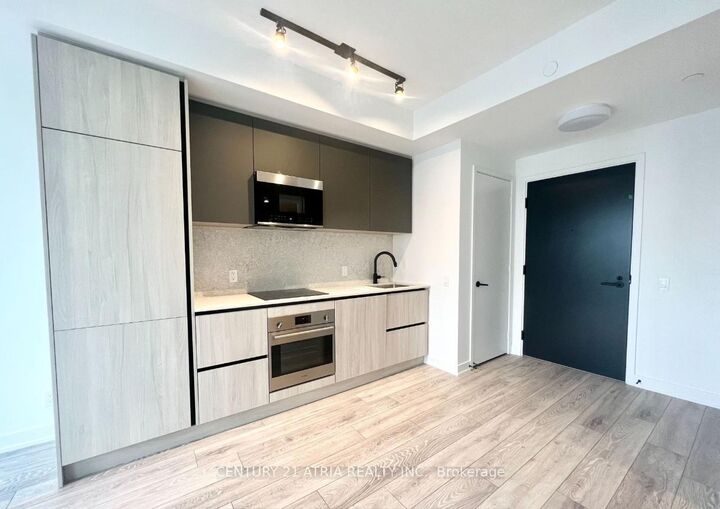Property Photo: 108 Peter Street 3709 ON M5V 0W2