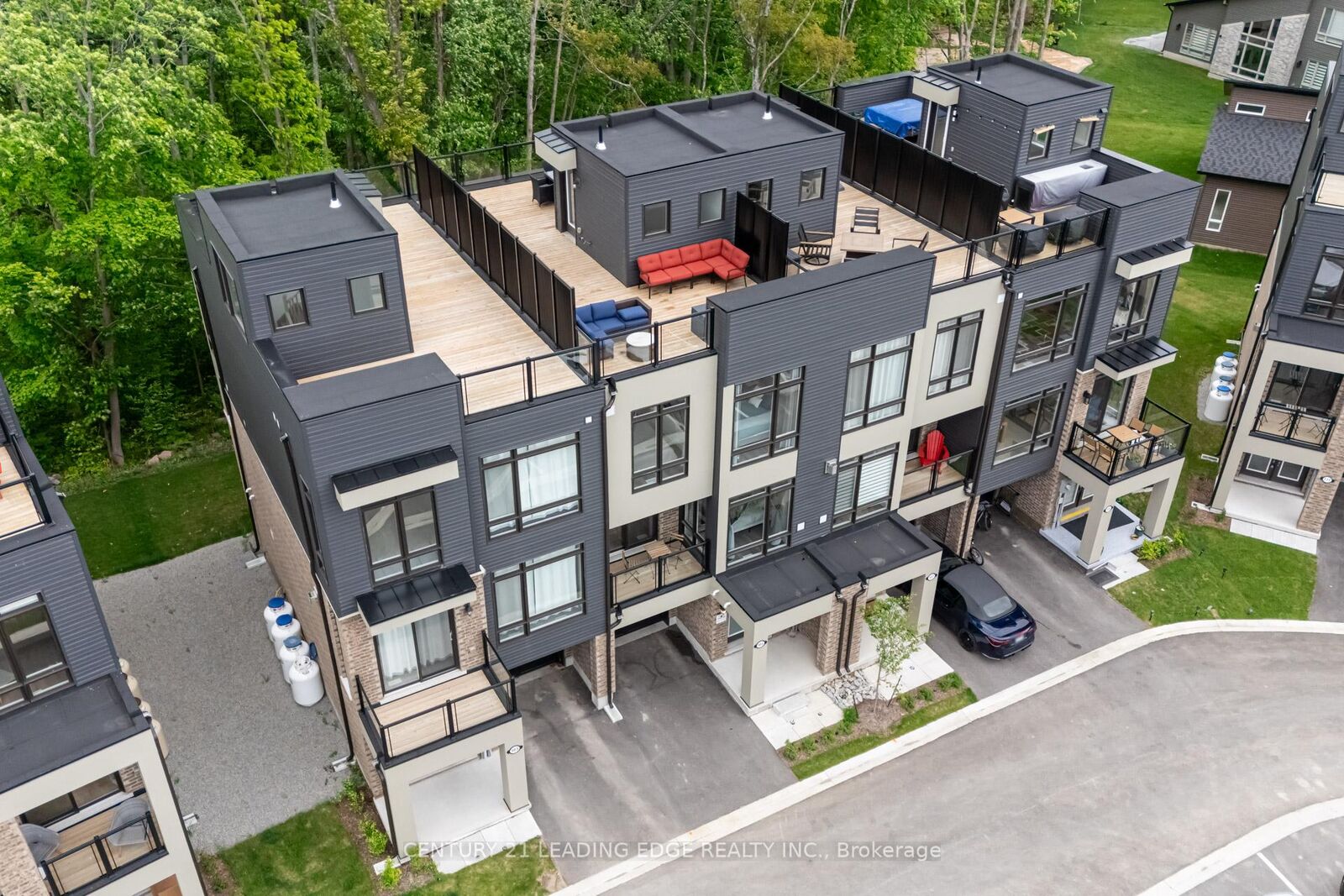Property Photo: 105 Marina Village Drive ON L0K 1S0