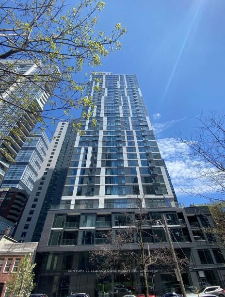 Property Photo: 65 Mutual Street 2703 ON M5B 0E5