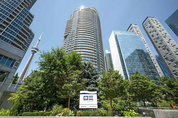 Photo de la propriété: 8 York Street 3101 ON M5J 2Y2