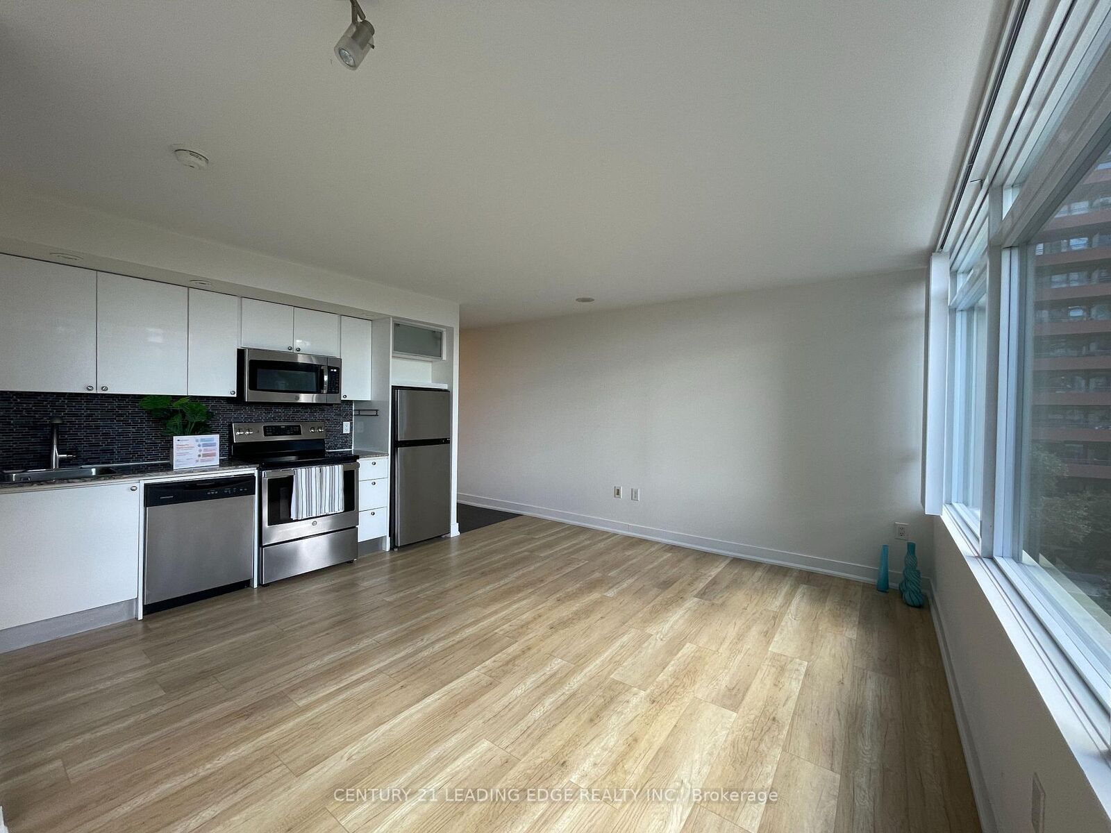 Property Photo: 25 Telegram Mews 609 ON M5V 3Z1