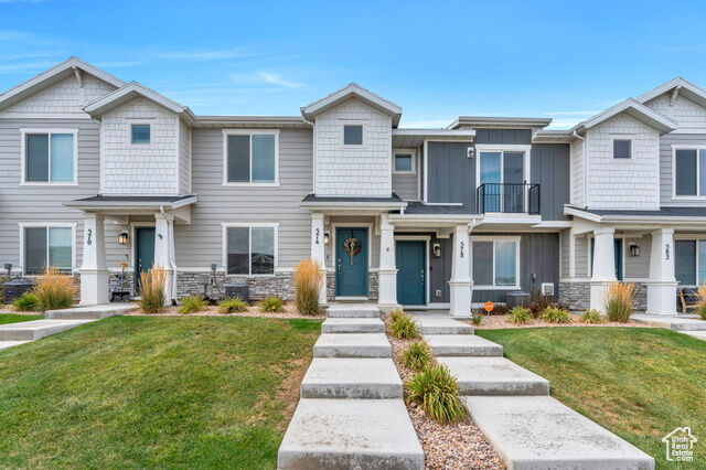 Property Photo:  574 N Winding River Ave  UT 84048