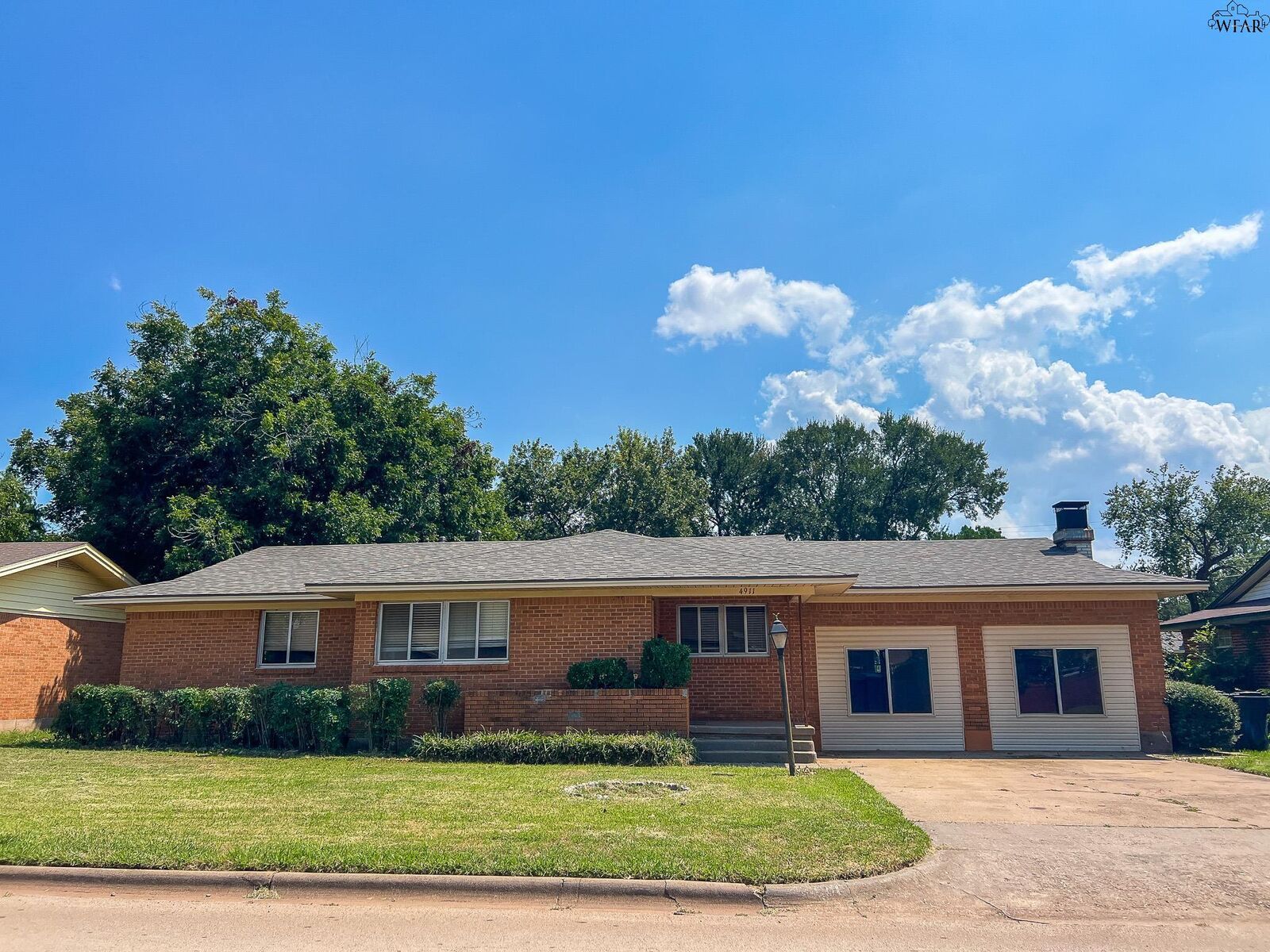 Property Photo:  4911 Lake Park Drive  TX 76302 