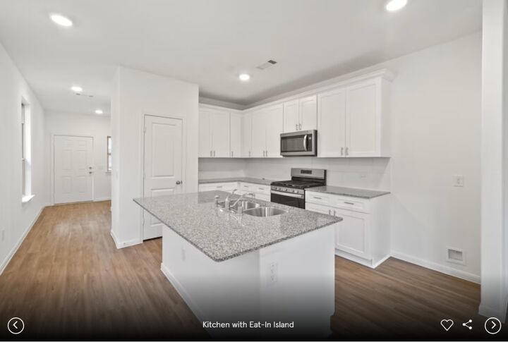 Property Photo: 389 Begonia Street TX 78610
