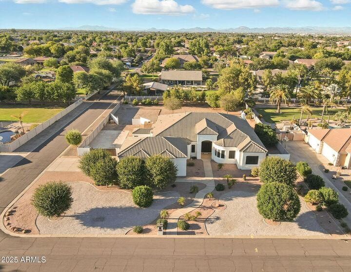 Property Photo:  19914 E Calle De Flores --  AZ 85142 