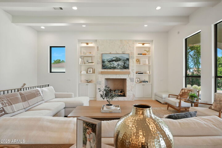 Property Photo:  6539 S Oakwood Way  AZ 85298 