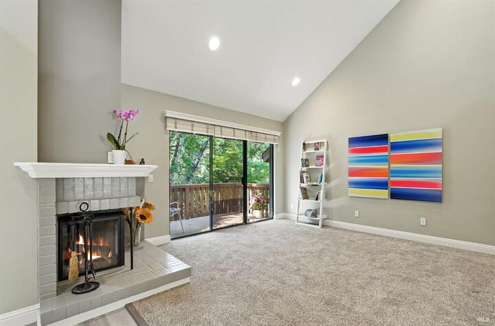 Property Photo:  4 Cielo Lane 3E  CA 94949 