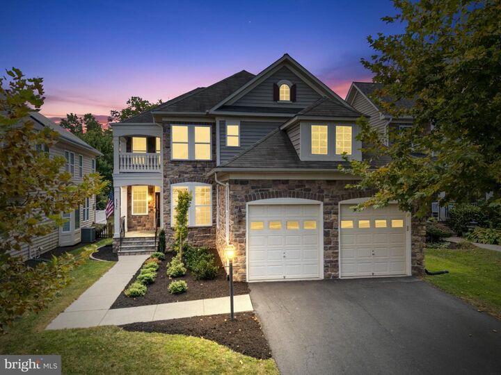 42961 Thornblade Circle  Broadlands VA 20148 photo