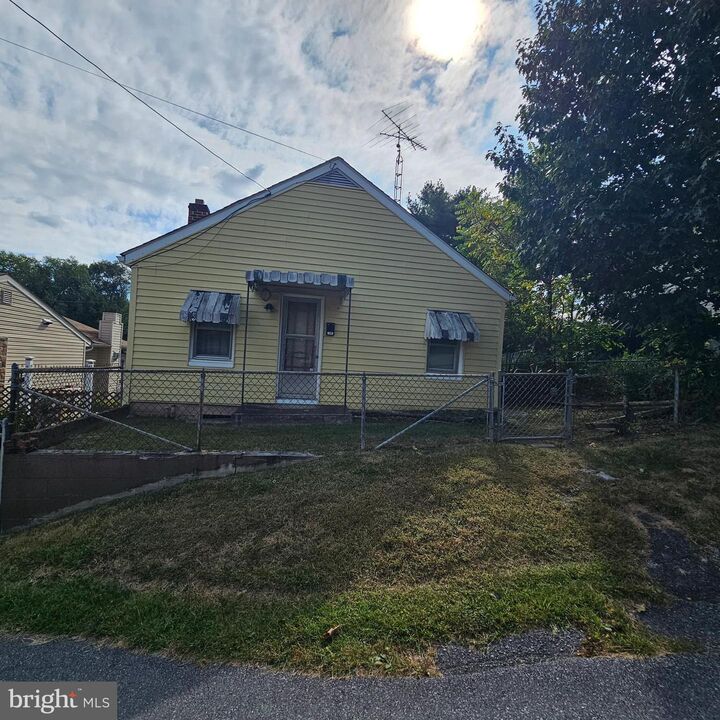 Property Photo: 325 - 327 Beth Street WV 25404