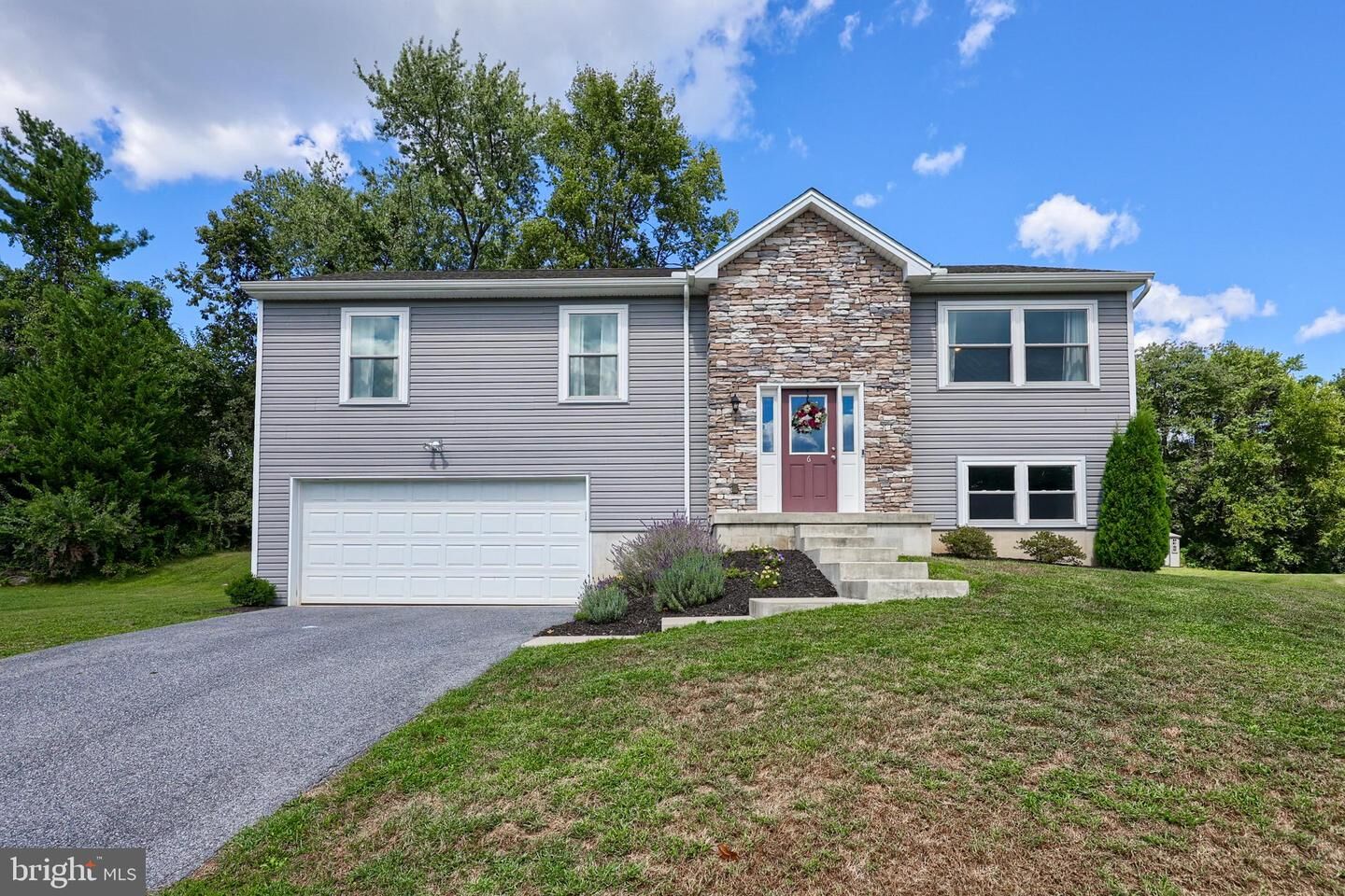 Property Photo: 6 Swansea Drive PA 17057
