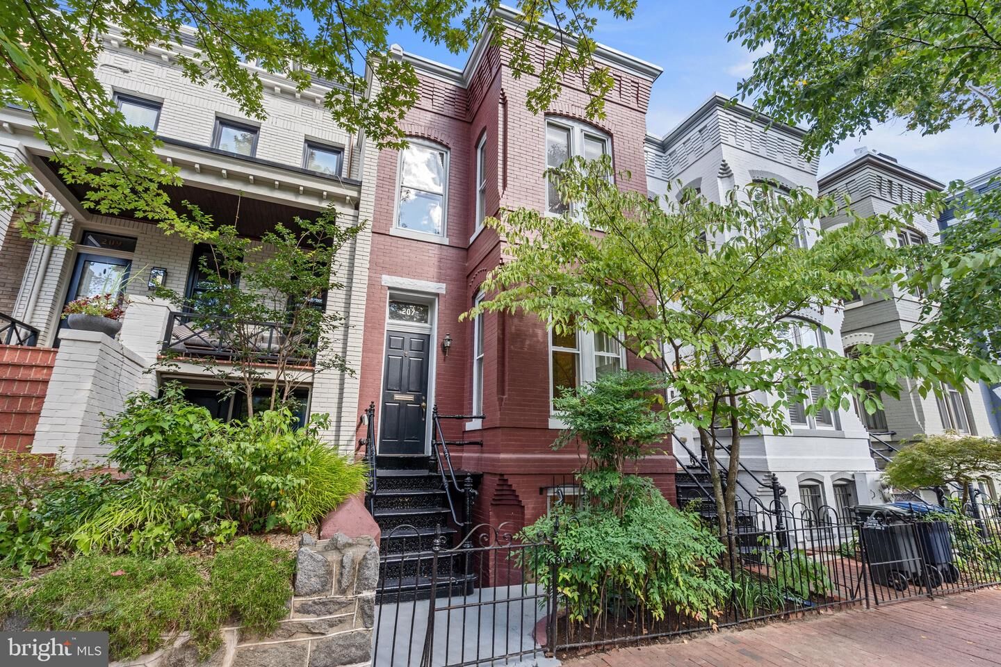 Property Photo: 207 10th Street NE DC 20002