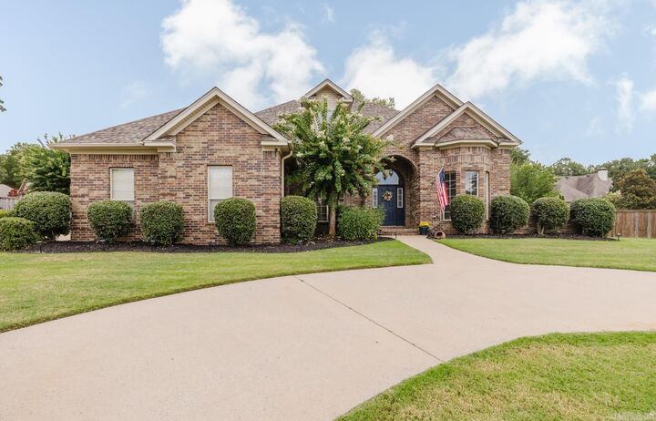 Property Photo: 711 Sedgefield Drive AR 72022