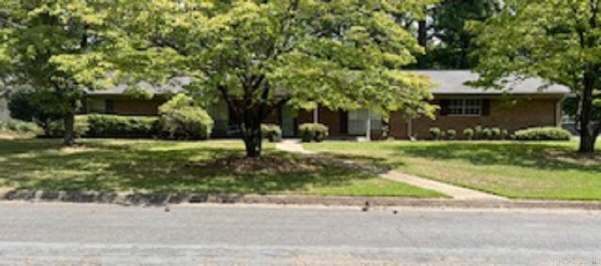 Property Photo: 515 Brookridge AR 71701