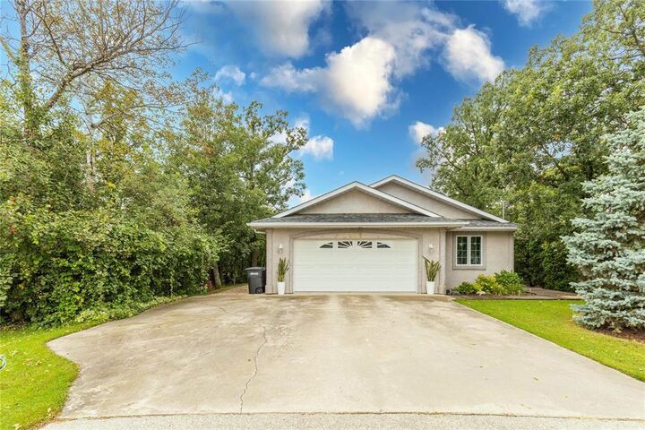 Photo de la propriété: 105 Peters Lane MB R5G 1J6