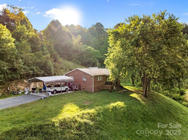 Property Photo: 590 Sweetwater Road NC 28753