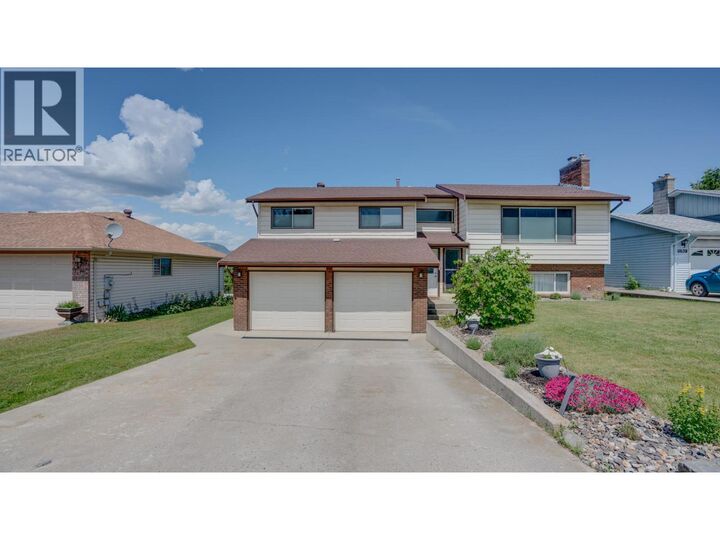 Property Photo:  2640 Catherine Crescent  BC V4Y 0B3 