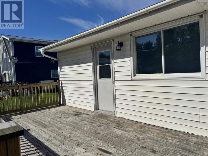 Property Photo:  8 Thirteenth Street  NS B0K 1X0 