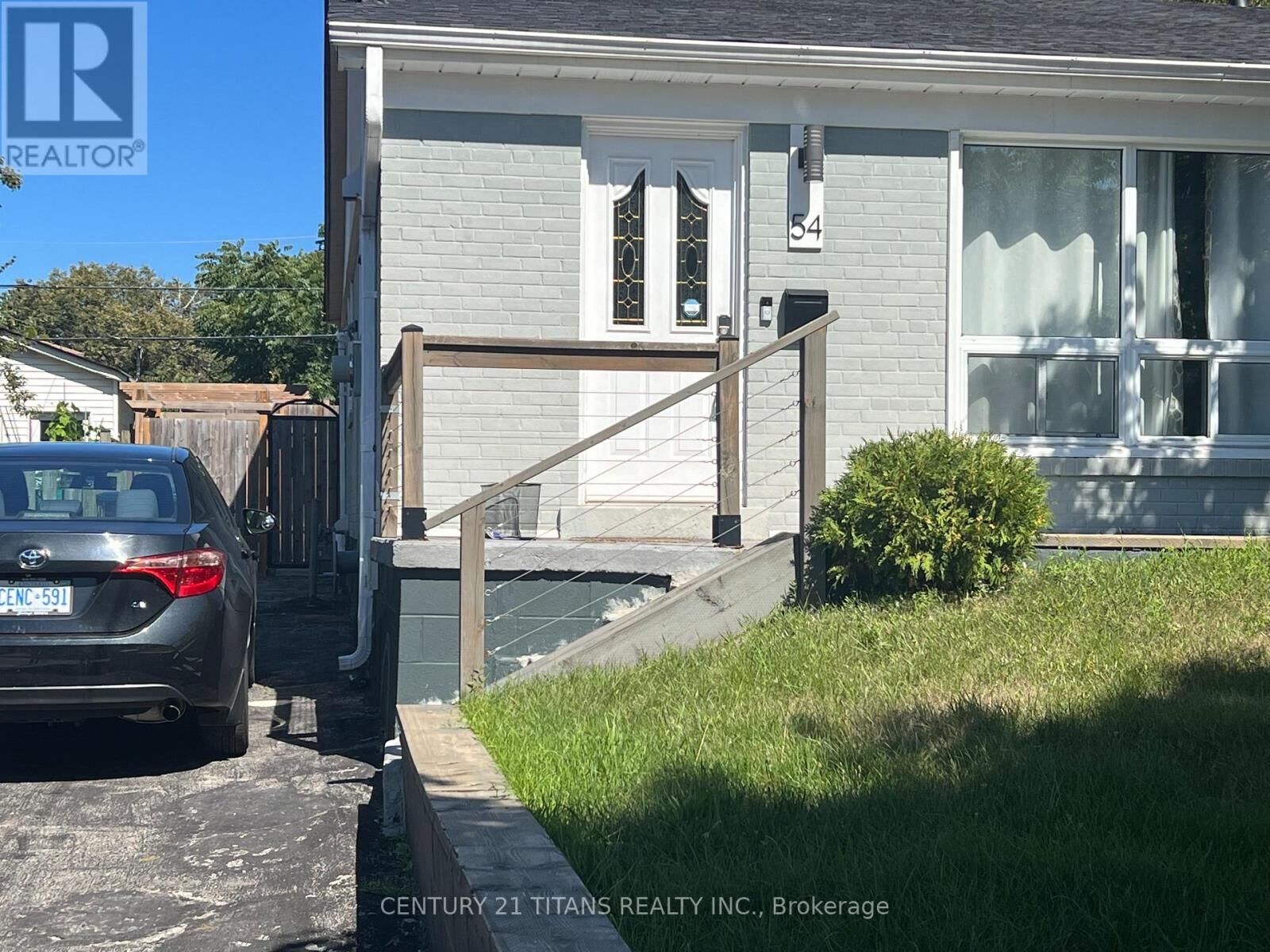 Property Photo: 54 Newlands Avenue ON M1L 1R9