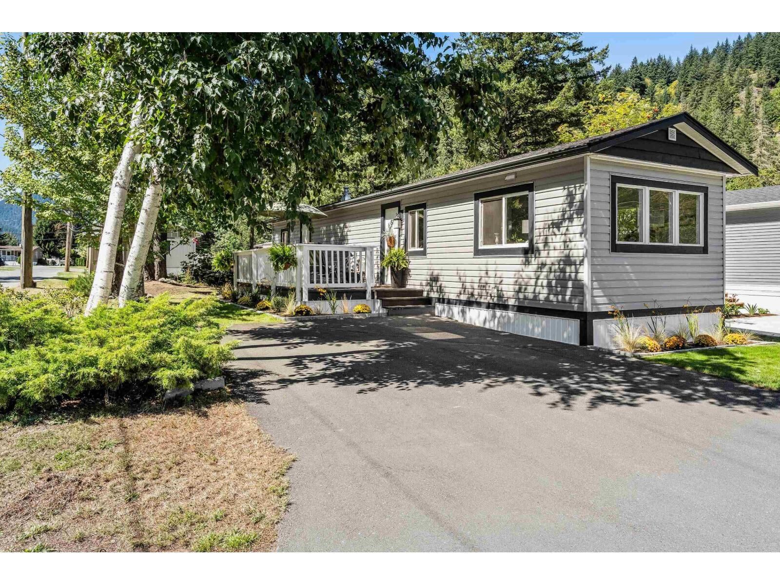 Property Photo:  65367 Kawkawa Lake Road 57  BC V0X 0L0 
