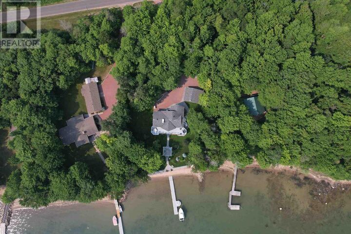 Property Photo: 990 B Line Rd ON P0R 1J0