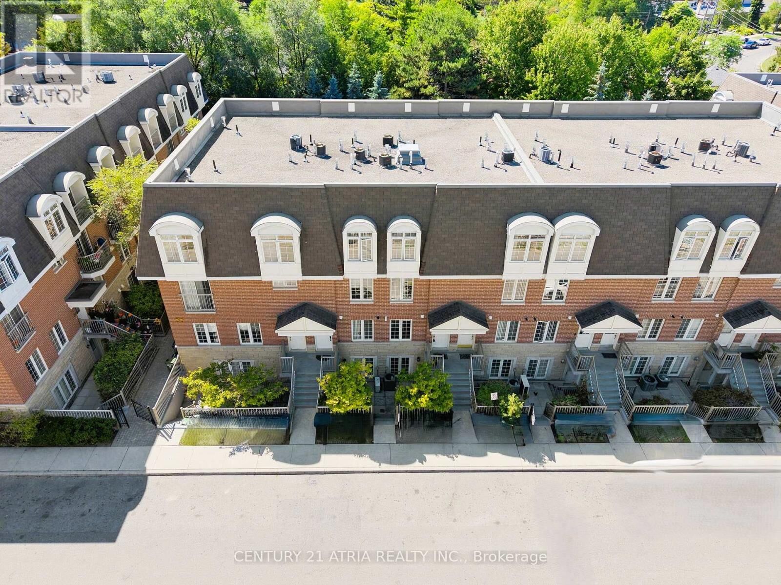 Property Photo:  55 Cedarcroft Boulevard 8  ON M2R 3Y1 