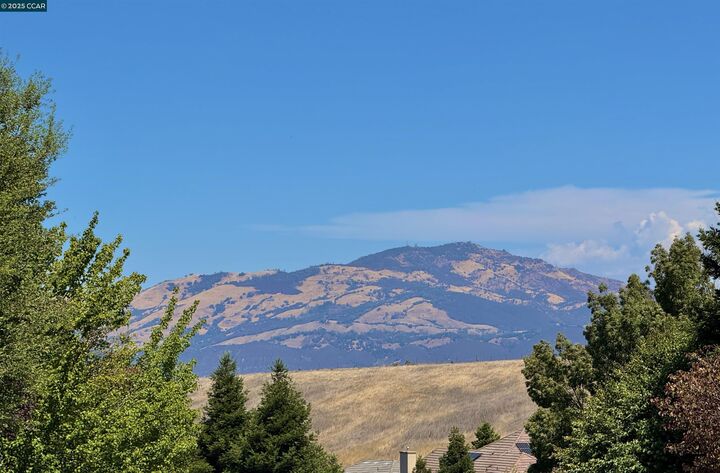 Property Photo: 3388 Ashbourne Cir CA 94583