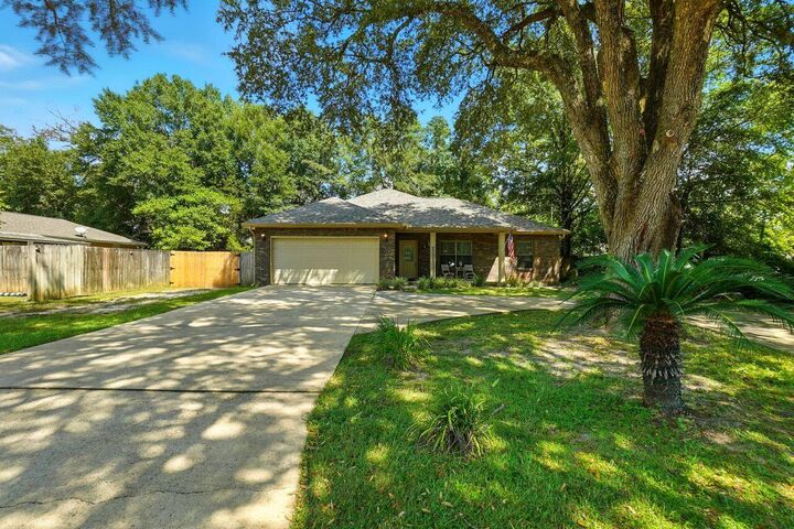 Property Photo:  1310 Texas Parkway  FL 32536 