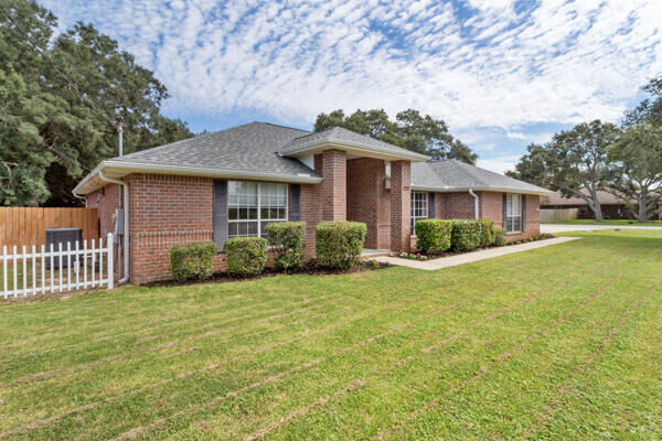 7272 Manatee St.  Navarre FL 32566 photo