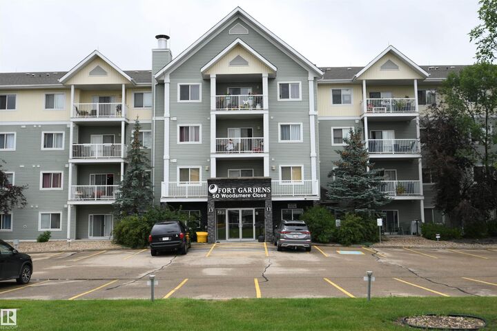 50 Woodsmere 130  Fort Saskatchewan AB T8L 4N9 photo