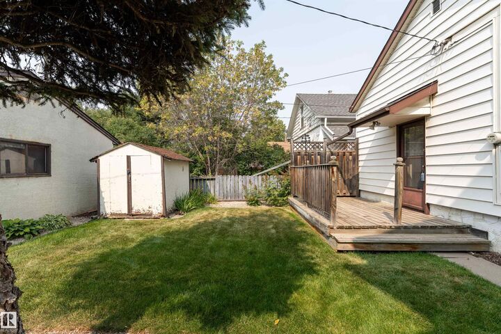 Property Photo: 11438 65 Street NW AB T5W 4K8