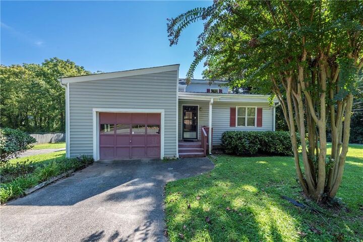 60 McWhorter Street  Jasper GA 30143 photo