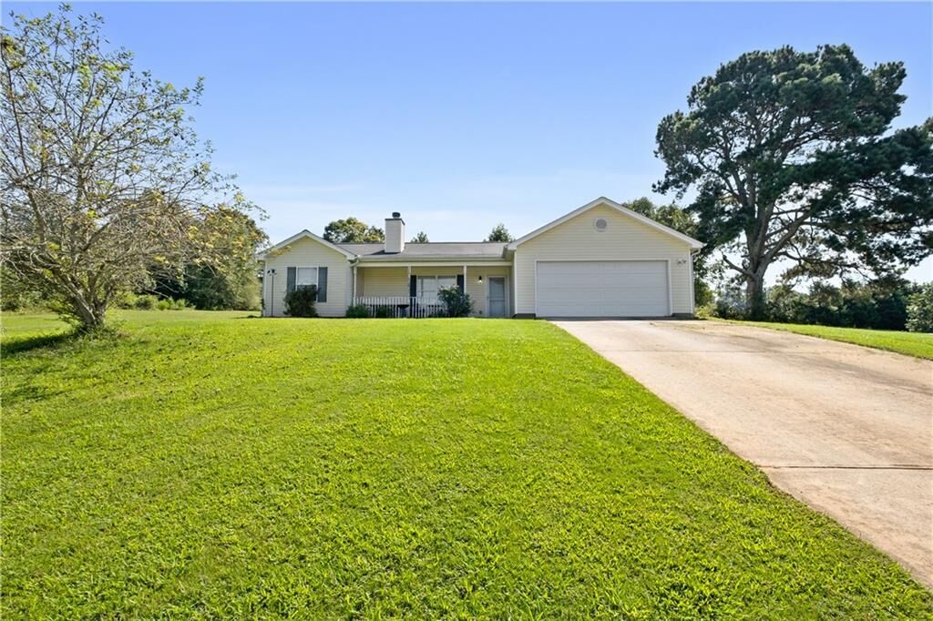 Property Photo: 1224 Palmer Drive GA 30680