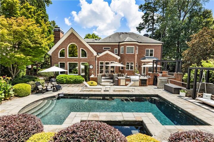 Property Photo: 957 Saint Lyonn Courts GA 30068