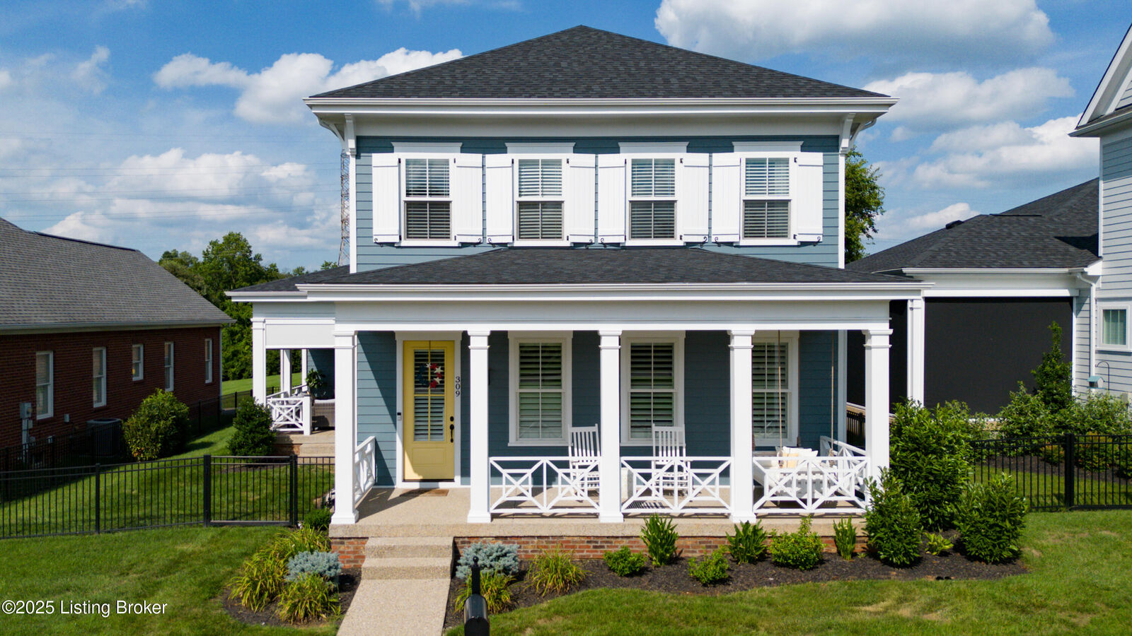 Property Photo:  309 Kirkwood Glen Cir  KY 40207 