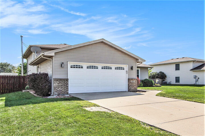 Property Photo: 5699 Brookview Avenue IN 46368